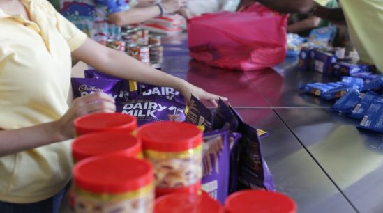 Cadbury Dairy Milk Contributes RM80,000  To Create a Meaningful Raya for  1,100 Low Income Families