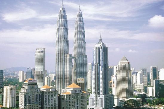 Malaysian Economy To Grow to 5.5% Next Year