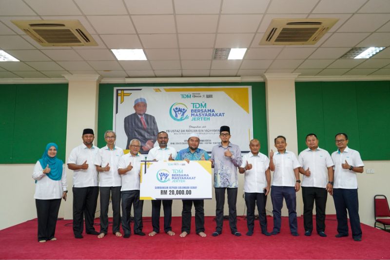 TDM REACHES OUT TO 200 ASNAF