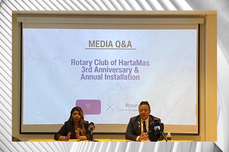 Vaishana Vasuthavan, the Vocational &amp; Community Service Director of the Rotary Club of HartaMas and the founder of VV Consulting Group (VVCG) with Alex Cheah, President of Rotary Club of Hartamas during the press conference of Rotary Club of HartaMas&#039; 3rd Anniversary &amp; Installation Event