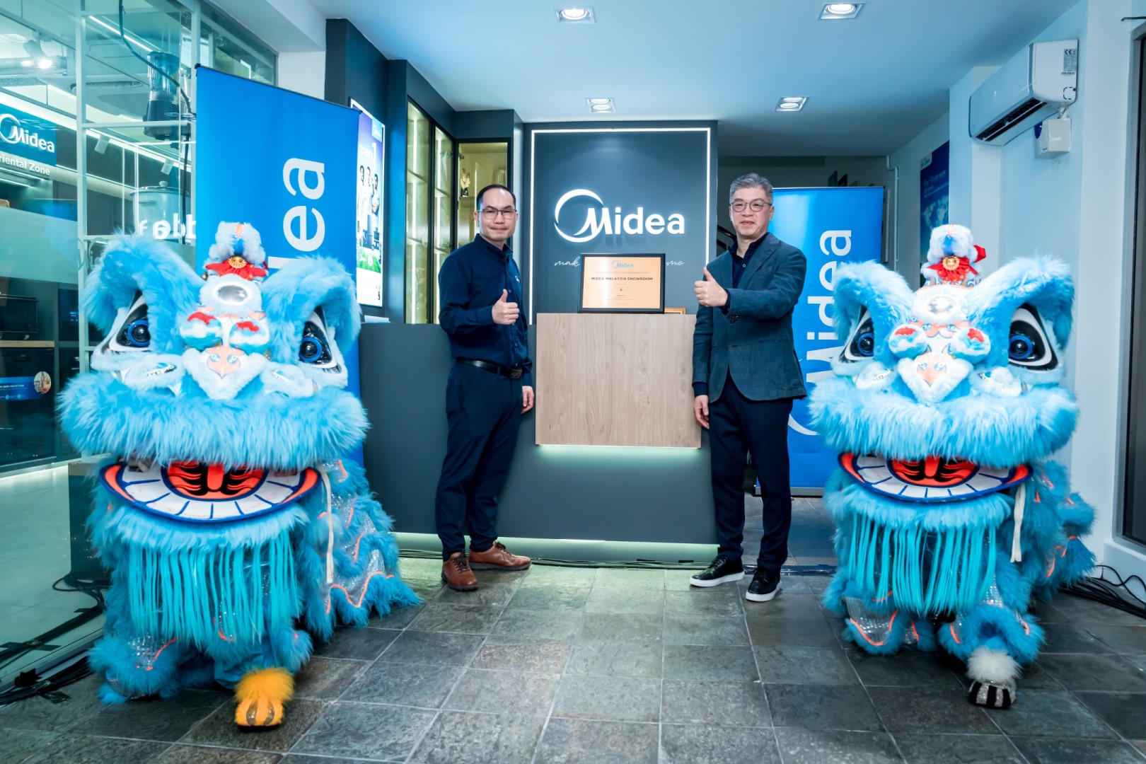 Midea Sets New Malaysia Book of Records Milestone with the Simultaneous Launch of FIRST 18 Midea Brand Stores Nationwide
