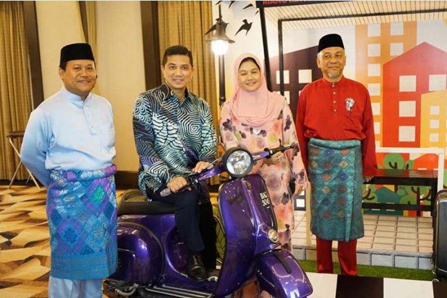 Worldwide Holdings Bhd holds Raya Open House