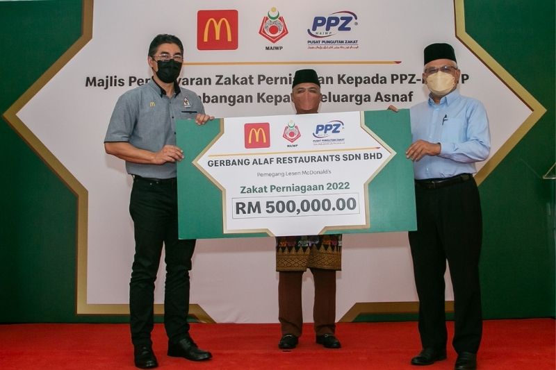 McDonald’s Malaysia Serah Zakat Perniagaan RM500 Ribu Kepada PPZ-MAIWP, Hulur Sumbangan Ramadhan