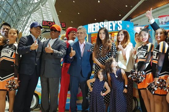 World’s First Hershey’s Flotilla Buggy Lands at Klia