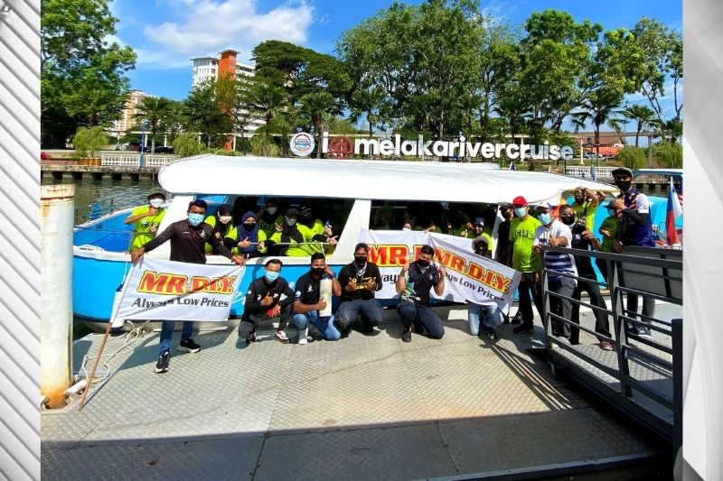 MR D.I.Y. continues to support environmental causes Sungai Melaka clean-up is the latest
