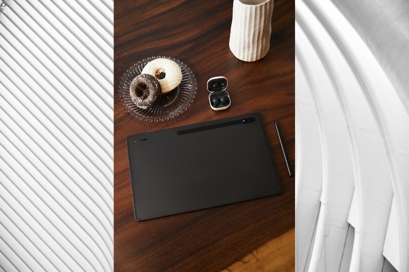Work and Play Like Never Before with the Samsung Galaxy Tab S8 Ultra