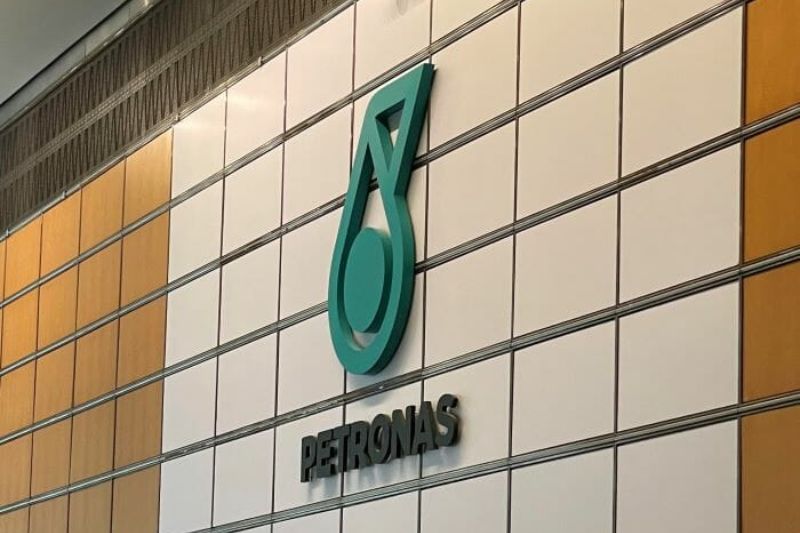 Petronas awards late life asset psc for production continuity of banang field