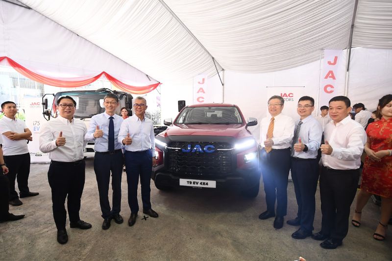 JAC Motors Renews Commitment to Malaysia with Preview of New T9 Pick-up 4x4 BEV