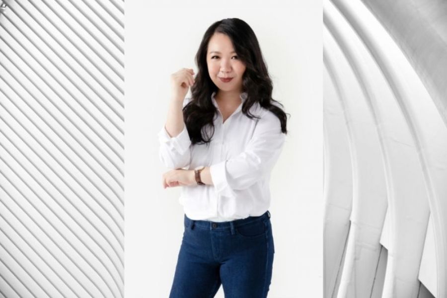 Going Beyond Customer Profiling in E-commerce