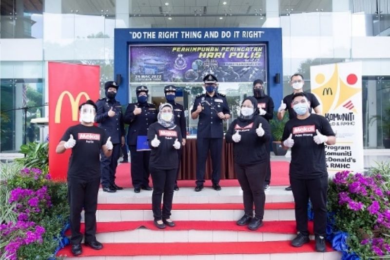 320 Restoran McDonald’s Malaysia Seluruh Negara Raikan   Anggota Polis Sempena Hari Polis Ke-215