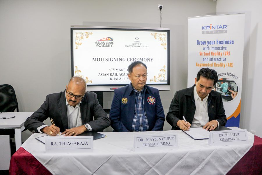 (From left - right) RA Thiagaraja, CEO of ARA, Dr. Mayjen (PURN) Djanadi Bimo, Chairman of Trisakti Foundation, and Dr. Juliater Simarmata, Vice President of Trisakti Foundation are signing the MoU
