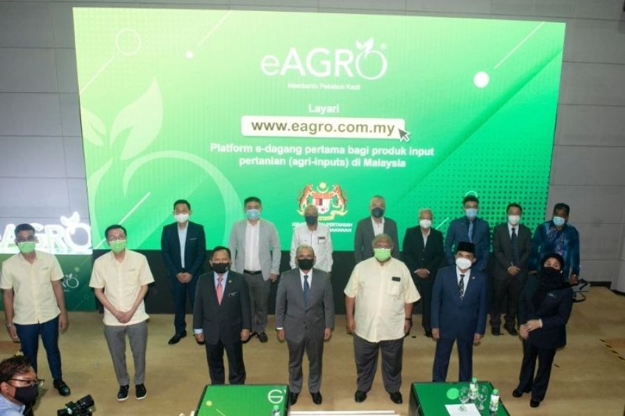 YB Datuk Seri Dr Ronald Kiandee,  Minister of Agriculture and Food Industries launches eAGRO online platform to assist smallholders