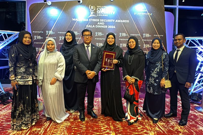 Commerce Access Wins Cybersecurity Malaysia Appreciation Award