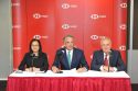 HSBC leads the first live pilot blockchain letter-of-credit transaction in Malaysia… (L- R) Debbie Mak, Country Head, Global Trade and Receivables Finance, HSBC Malaysia; Stuart Milne, Chief Executive Officer, HSBC Malaysia; and Andrew Sill, Country Head, Commercial Banking, HSBC Malaysia at HSBC’s media briefing on Malaysia’s FIRST live pilot blockchain letter-of-credit transaction.