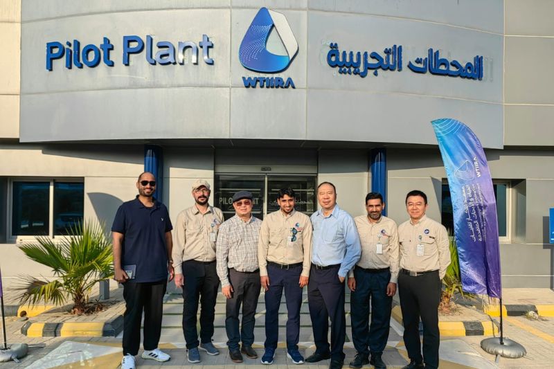 Ir. Dr. Tony Chan Tuck Leong, Executive Director of WCT Bahrain (third from left) and Mr Marvin Lee, Head of Business Development (third from right) together with representatives from TWT, and the technical leadership team of SWA