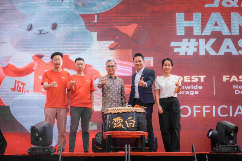 J&amp;T Express&#039; 6th Anniversary Bazaar a Resounding Success