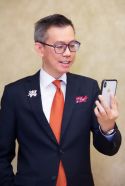 OCBC Bank Introduces Facial Biometric Access for  iPhone X App