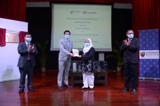 Universiti Malaya and Huawei Join Hands to Increase Knowledge Sharing on Advancing Malaysia’s Digital Economy