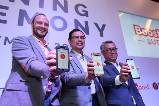 Boost partners with Universiti Teknologi Malaysia to create the country’s first “Cashless Campus”
