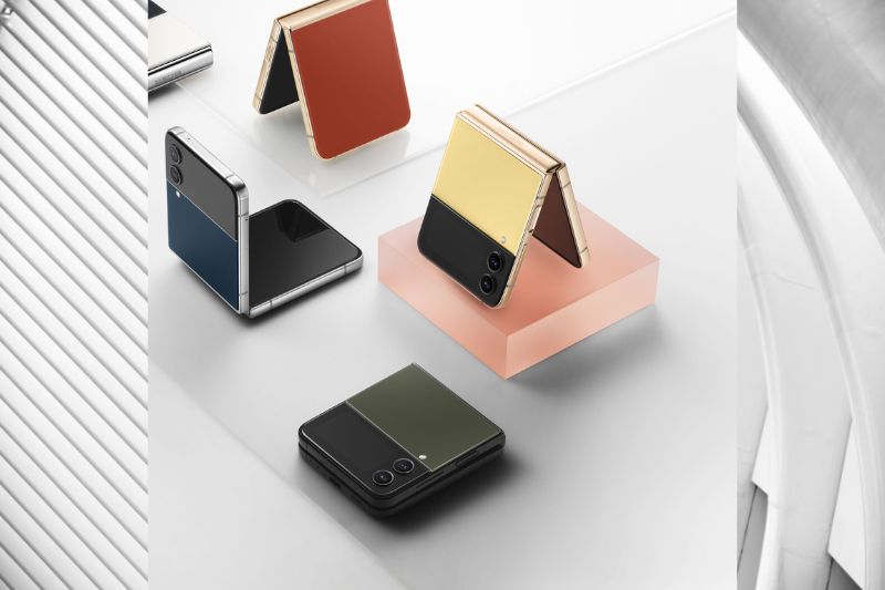 Flip the Script on Self-Expression -  Customise Your Samsung Galaxy Z Flip4 with the Bespoke Edition