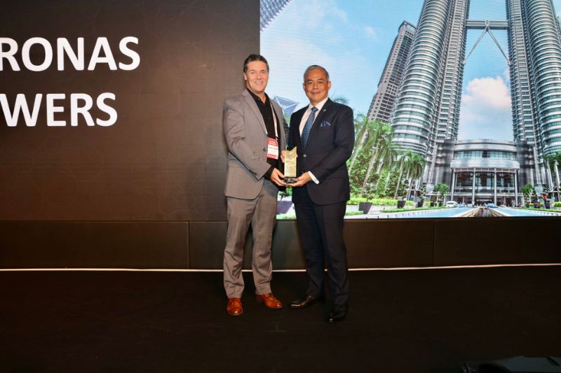 PETRONAS Twin Towers Bags Prestigious 2024 Global Icon Award