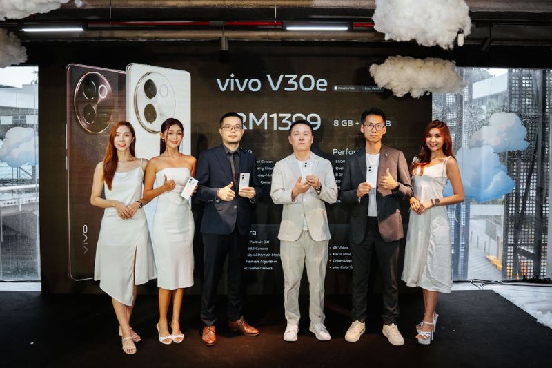 THE VIVO V30E 5G MAKES ITS DEBUT IN MALAYSIA	WITH THE  STUNNING SKY MIRROR AND AURA LIGHT PORTRAIT 3.0 FOR ENHANCED PHOTOGRAPHY