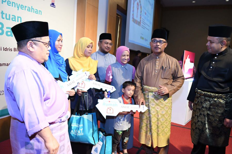 Bank Islam Builds and Repairs Homes for 27 Underprivileged Families 