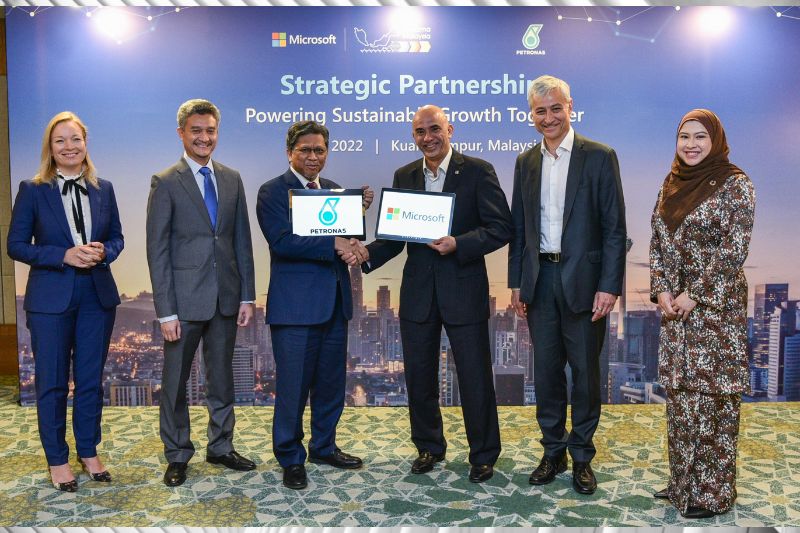 Petronas, Microsoft Expand Strategic Partnership With New Renewable Energy Agreement