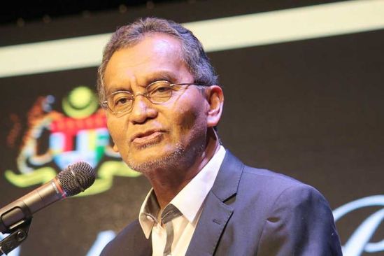 Know Your Minister - Dr Dzulkefly Ahmad (Health Minister)