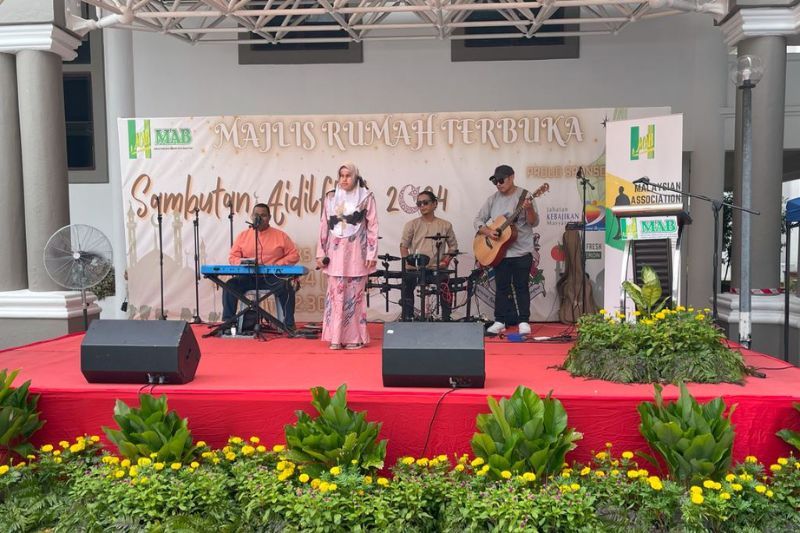 1200 Blind &amp;Visually Impaired people with their family join open house gathering at Kompleks MAB, Brickfields. Food and Joyous celebrations with sponsors, supporters and community.